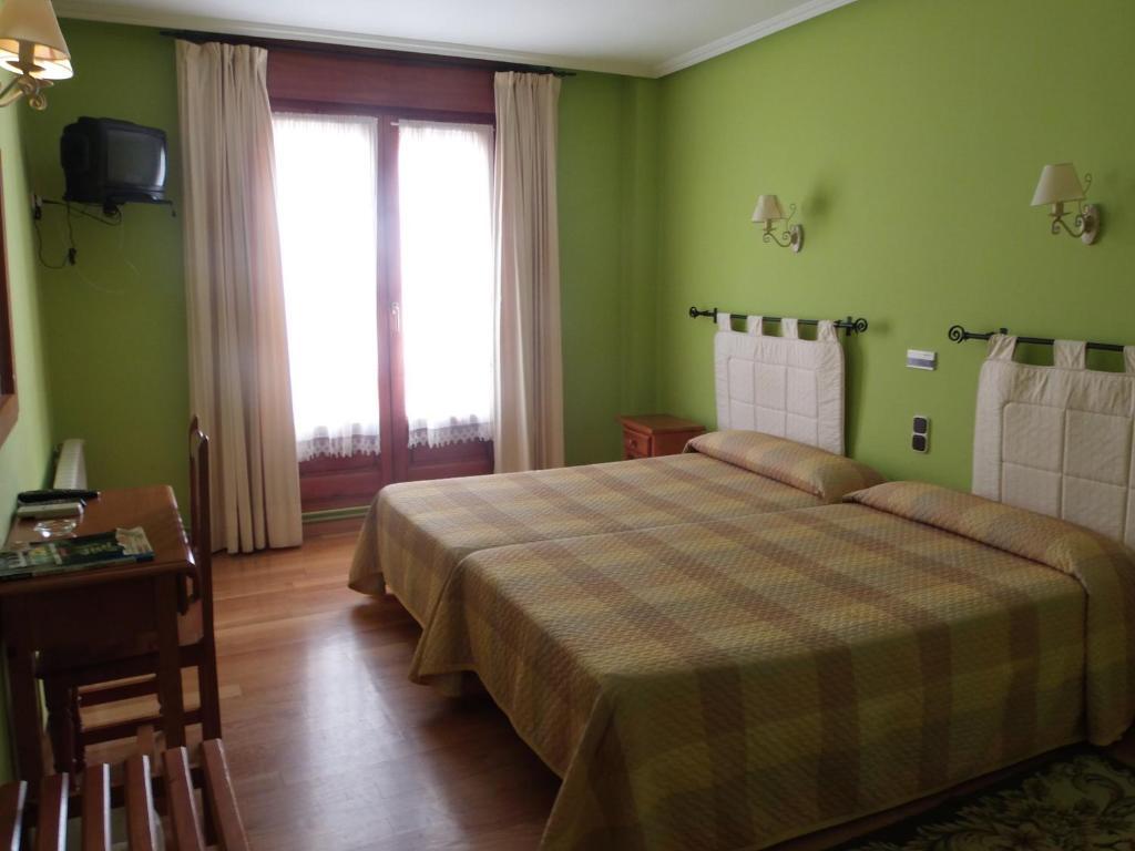 Hostal-Restaurante San Antolin Tordesillas Esterno foto