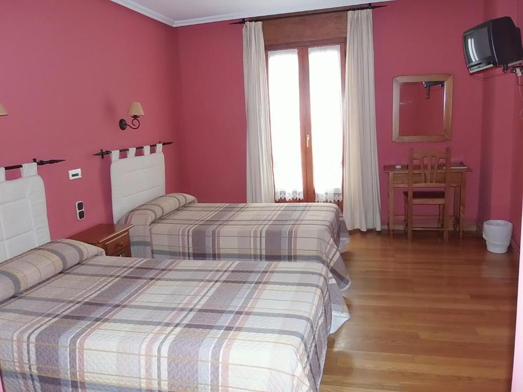 Hostal-Restaurante San Antolin Tordesillas Esterno foto
