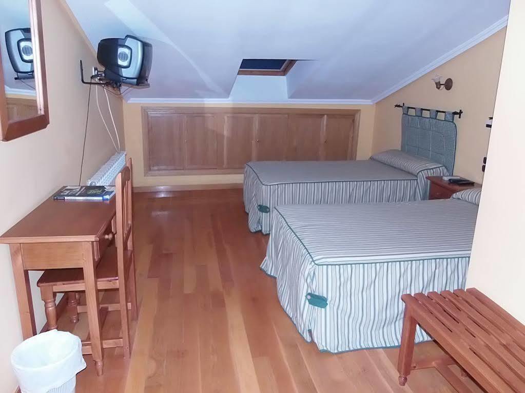 Hostal-Restaurante San Antolin Tordesillas Esterno foto
